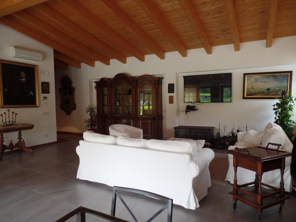 Agriturismo Il Vagabondo Buttrio ภายนอก รูปภาพ
