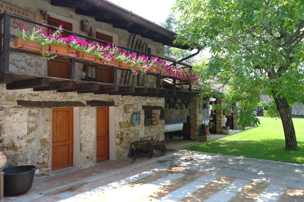 Agriturismo Il Vagabondo Buttrio ภายนอก รูปภาพ